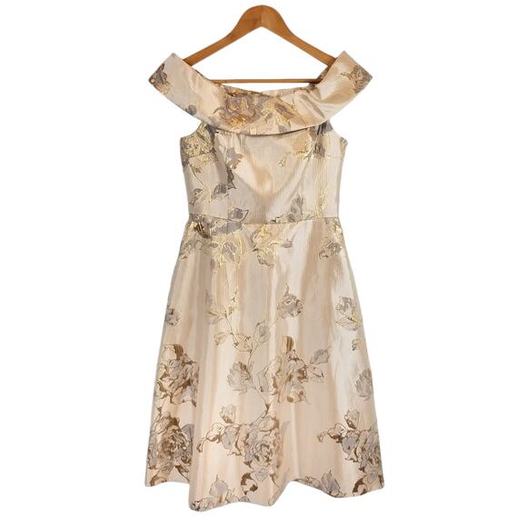 Calvin Klein Women's Metallic Off The Shoulder Cocktail Evening Dress Size 4 - Picture 9 of 9